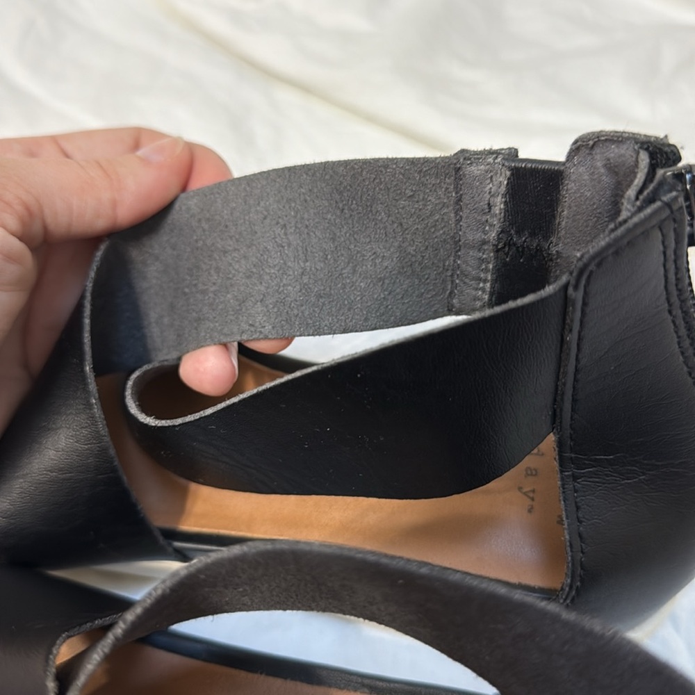 Women's A New Day Black Low Platform Strappy Zip-Up Sandals. Size 7. - Picture 11 of 11